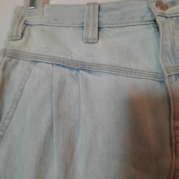 Free People Skirt Silver Lake Denim Mini High Rise Pleated Frayed Hem Size 27 - Picture 12 of 12